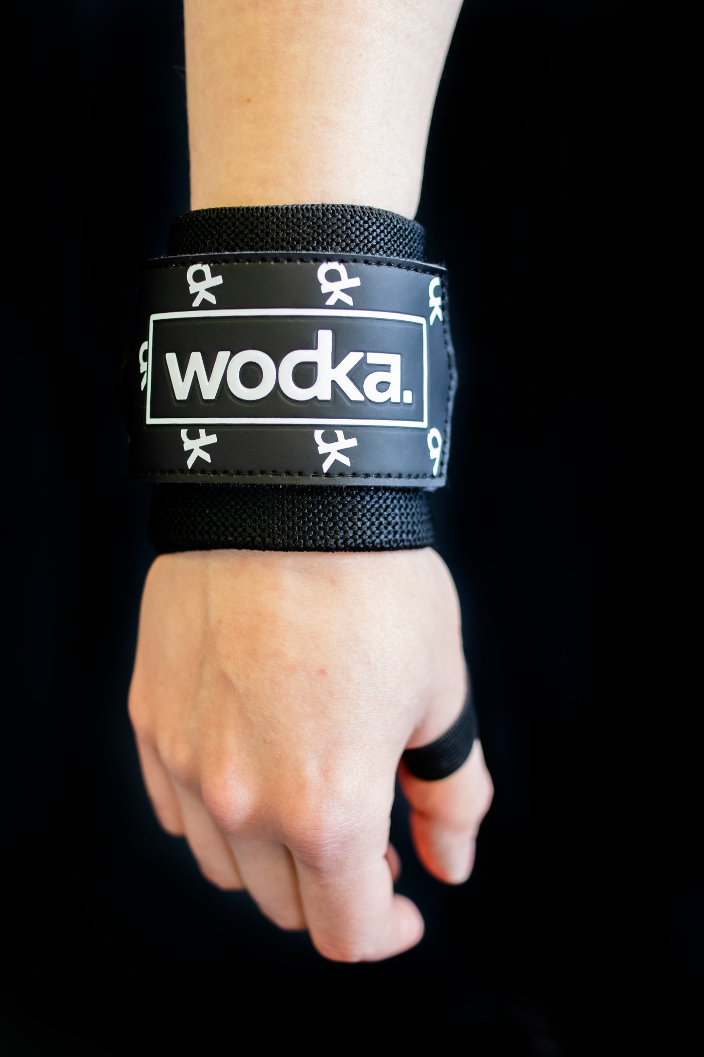 Wodka. Tarralliset rannetuet (pari)